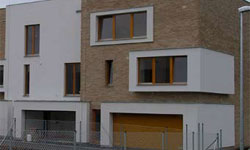 SILO v Brništi - moderní skladová hala s technologií SmartVac pro efektivní čištění.