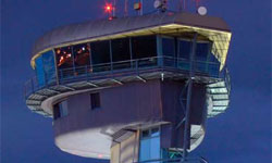 SILO v Brništi, moderní věžové zařízení pro skladování a správu materiálů.